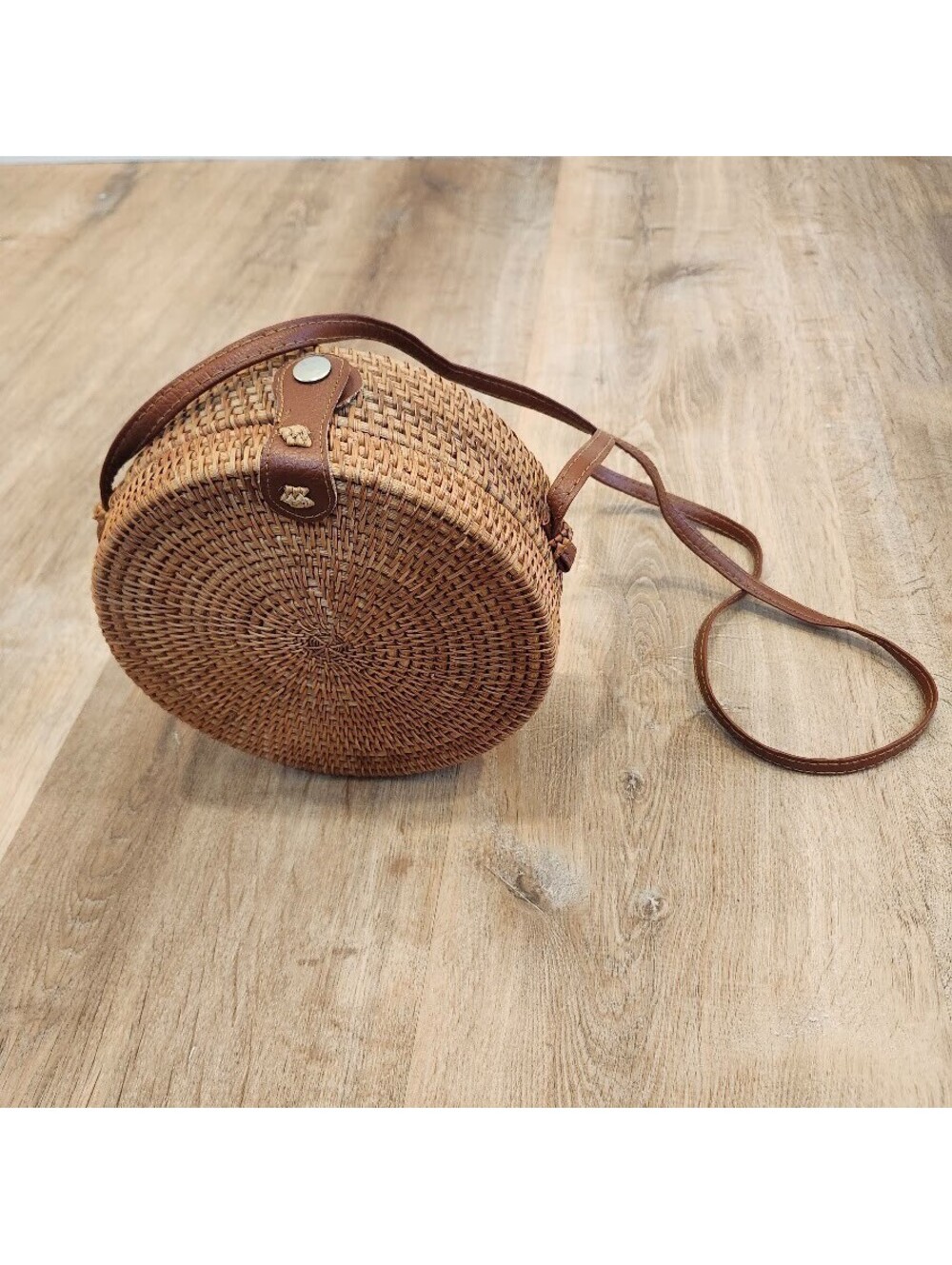 Round Rattan Crossbody Purse Bag Boho Straw Woven Circle Faux Leather Strap 8"
